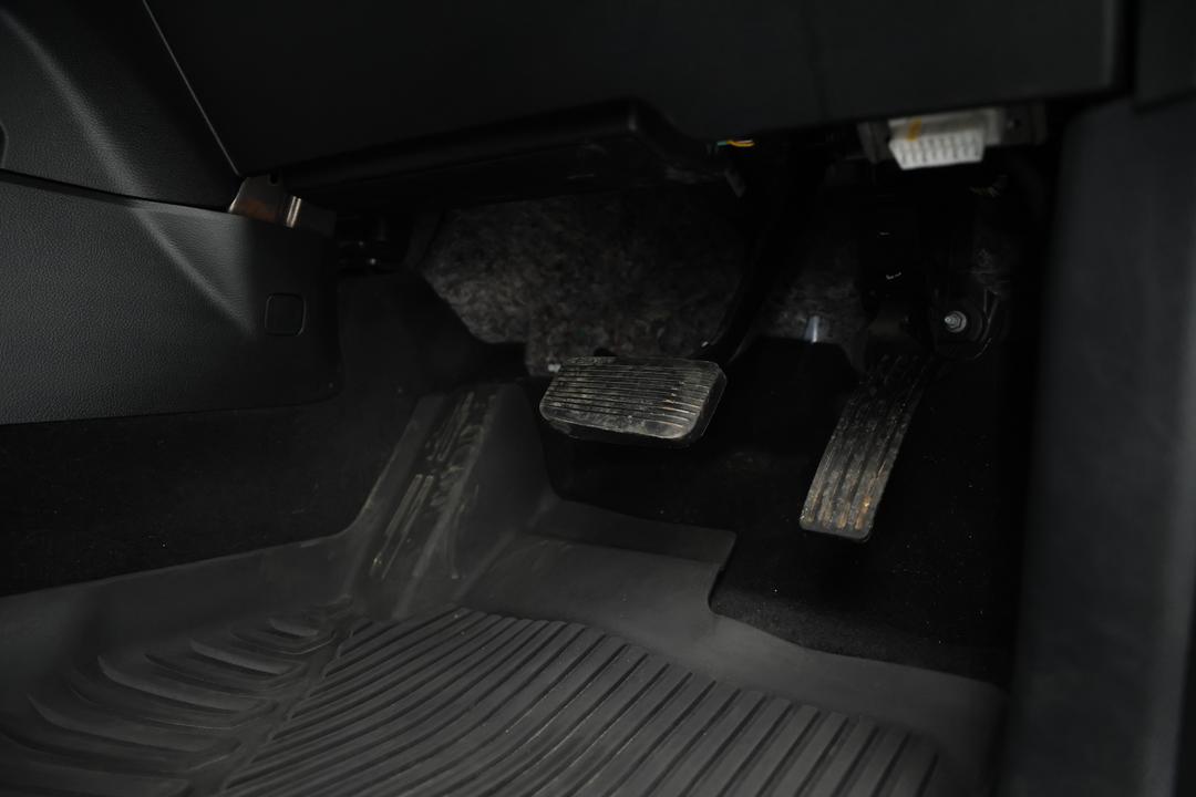 2019 Ford Ranger Wildtrak 3.2 (4x4), Automatic, 82280 km, Pedals and Footmat
