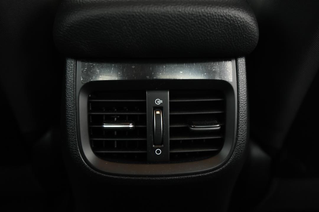 2024 Kia Cerato Sport, Automatic, 28133 km, Rear A/C Vent