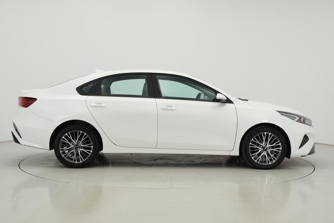 2024 Kia Cerato Sport, Automatic, 28133 km, Right Side View
