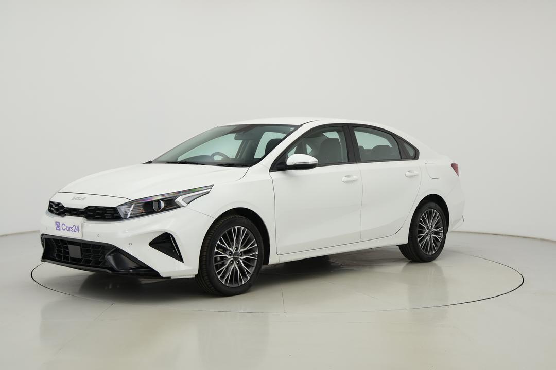2024 Kia Cerato Sport, Automatic, 28133 km, Left Front Diagonal (45- Degree) View