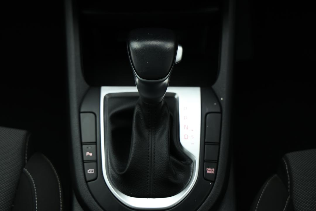 2024 Kia Cerato Sport, Automatic, 28133 km, Gear Lever 
