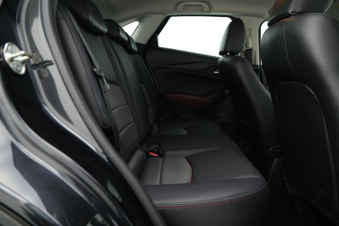 2017 Mazda CX-3 S Touring (FWD), Automatic, 91303 km, Right Side Rear Door Cabin View