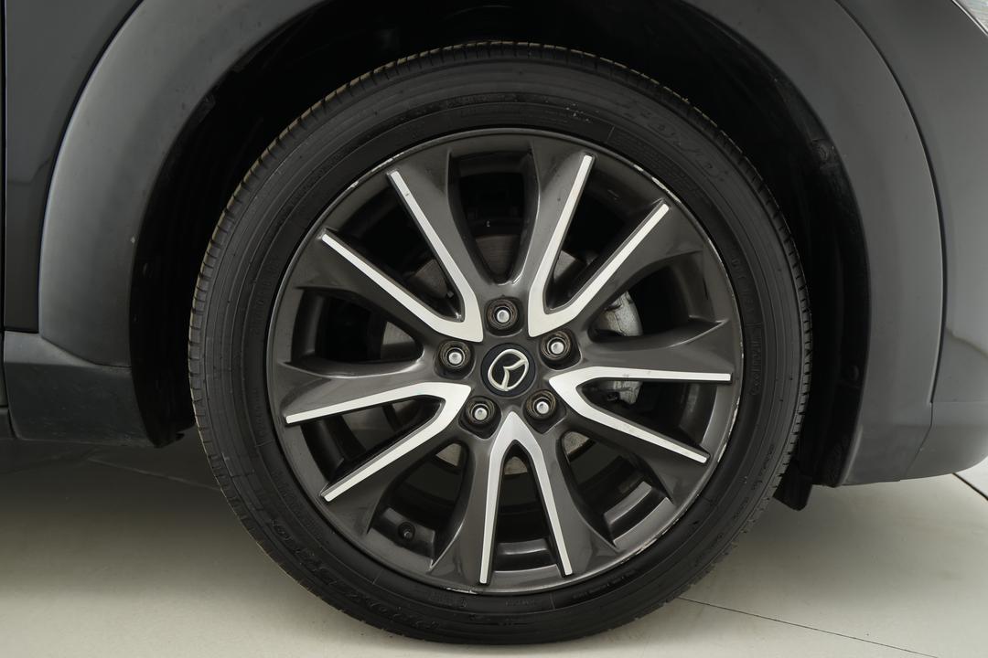 2017 Mazda CX-3 S Touring (FWD), Automatic, 91303 km, Right Front Wheel