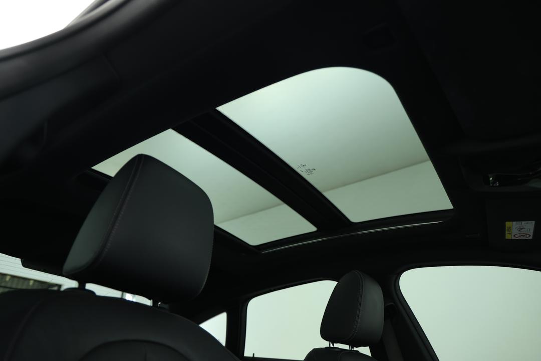 2021 BMW 2 20i M Sport Gran Coupe, Automatic, 63368 km, Drivers Side Adjustment Panel