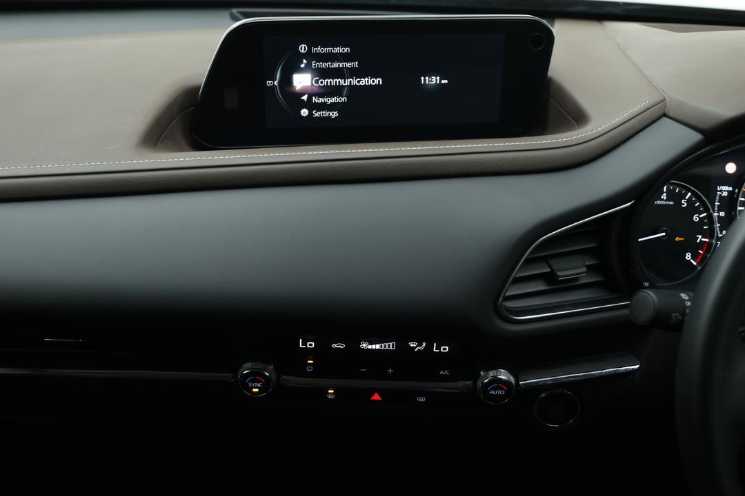 2023 Mazda CX-30 G20 Touring (FWD), Automatic, 7288 km, Center Console