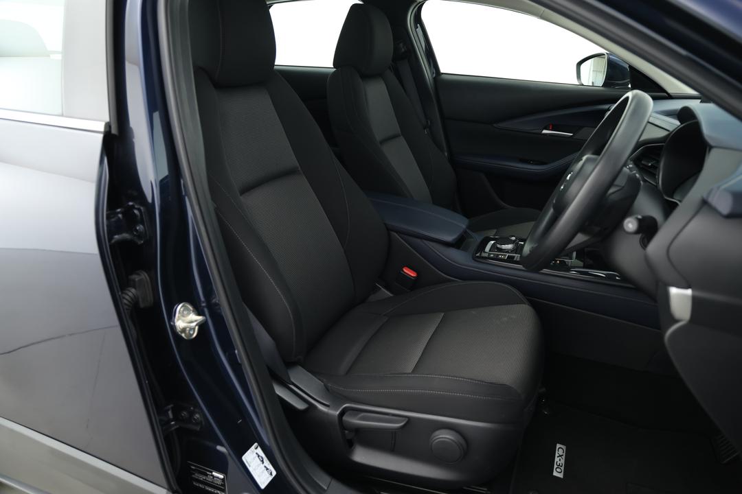 2021 Mazda CX-30 G20 Pure (FWD), Automatic, 38280 km, Right Side Front Door Cabin View
