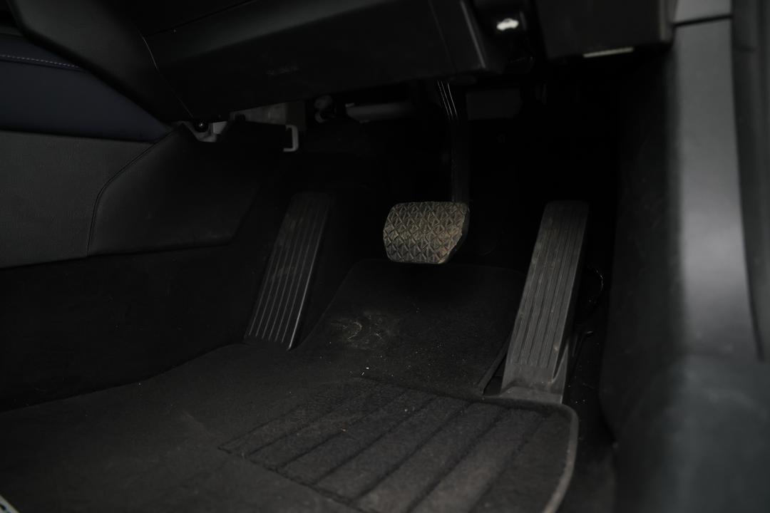 2021 Mazda CX-30 G20 Pure (FWD), Automatic, 38280 km, Pedals and Footmat