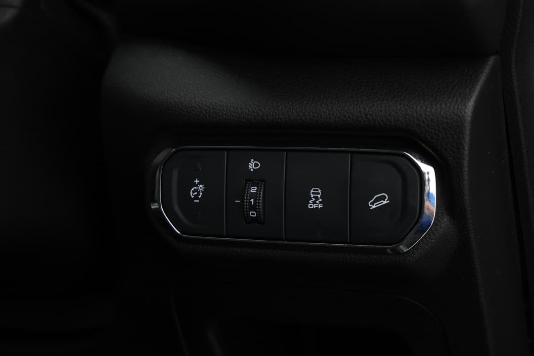 2021 GWM Haval Jolion Ultra, Automatic, 50261 km, Right Side Front Door Cabin View