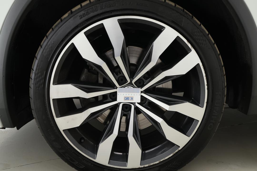 2019 Volkswagen Tiguan Allspace 162 Tsi Highline, Automatic, 58260 km, Wheels Rim Front LHS Scratch