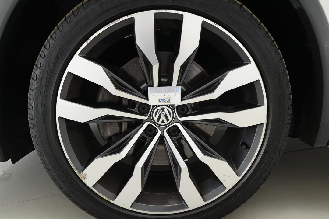 2019 Volkswagen Tiguan Allspace 162 Tsi Highline, Automatic, 90770 km, Wheels Rim Front LHS Scratch