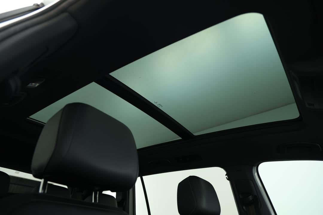 2019 Volkswagen Tiguan Allspace 162 Tsi Highline, Automatic, 90770 km, Drivers Side Door Panel Controls