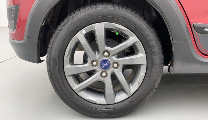 2018 Ford FREESTYLE TITANIUM PLUS 1.2 PETROL, Petrol, Manual, 27,039 km, Right Rear Wheel