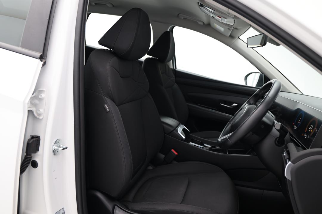 2024 Hyundai Tucson (FWD), Automatic, 25175 km, Utility Switches/Buttons