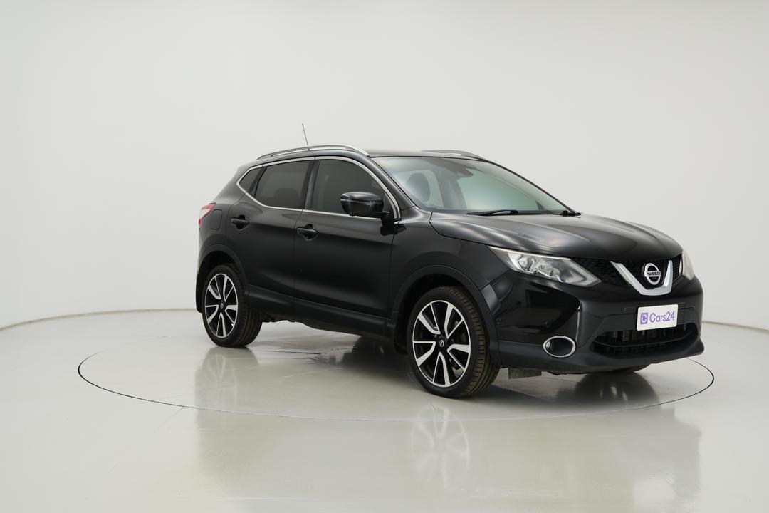 2017 Nissan Qashqai Ti, Automatic, 142633 km, Right Front Diagonal (45- Degree) View