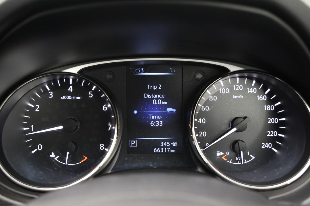 2016 Nissan X-trail St (FWD), Automatic, 66317 km, Right Side Front Door Cabin View