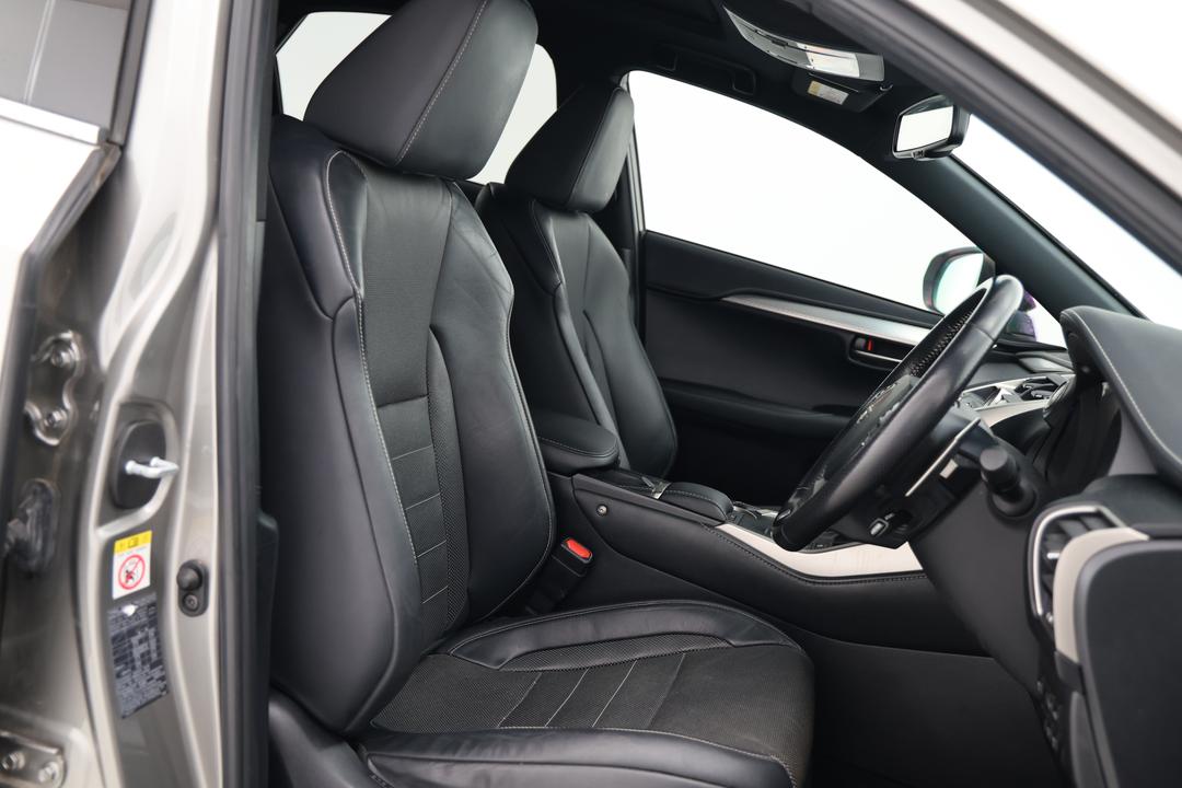 2018 Lexus Nx300 F-sport (AWD), Automatic, 81744 km, Drivers Side Adjustment Panel