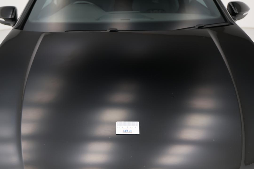 2024 Volkswagen Golf 110tsi R-line, Automatic, 31996 km, Bonnet Scratch