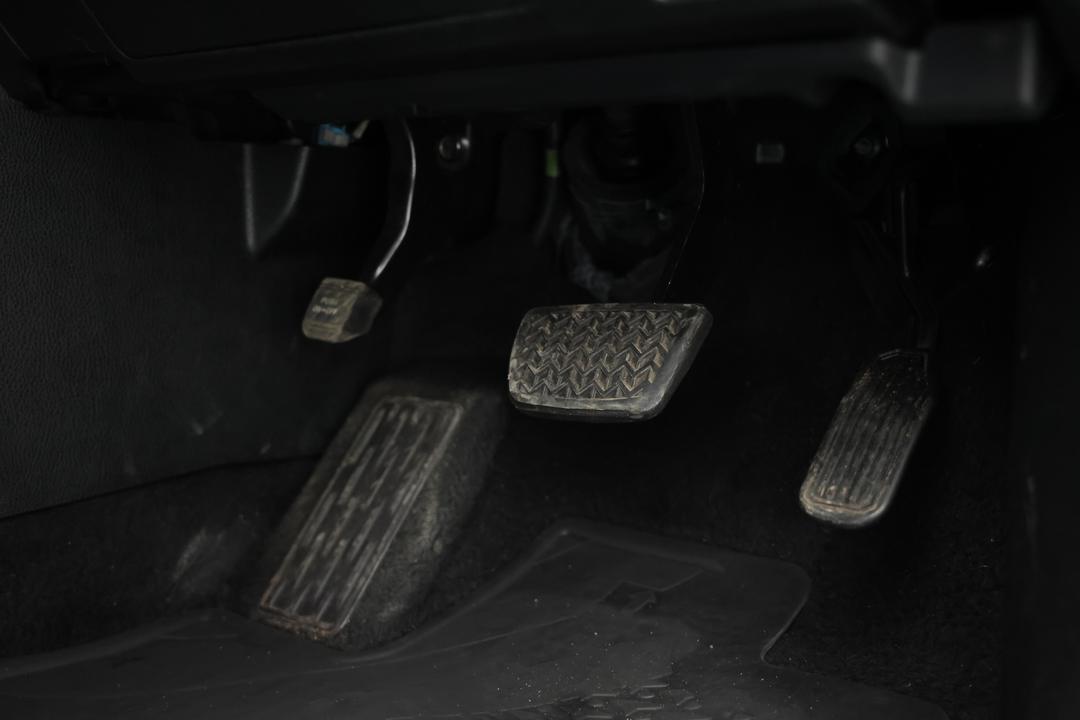 2019 Toyota Kluger Gxl (4x4), Automatic, 73833 km, Pedals and Footmat