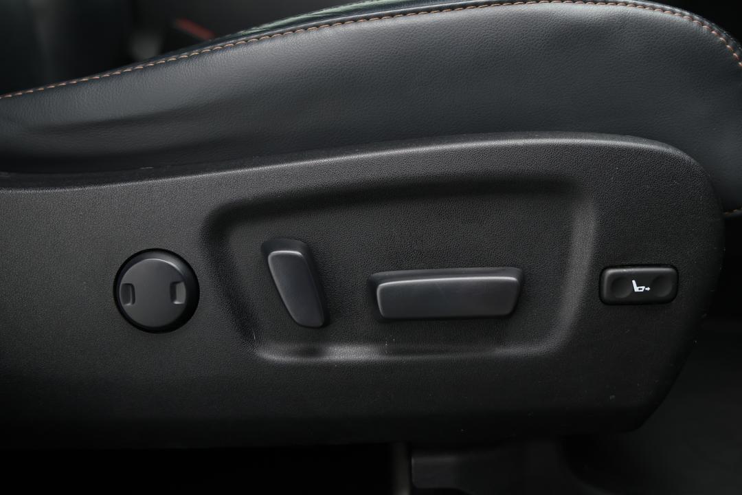 2019 Toyota Kluger Gxl (4x4), Automatic, 73833 km, Right Side Front Door Cabin View