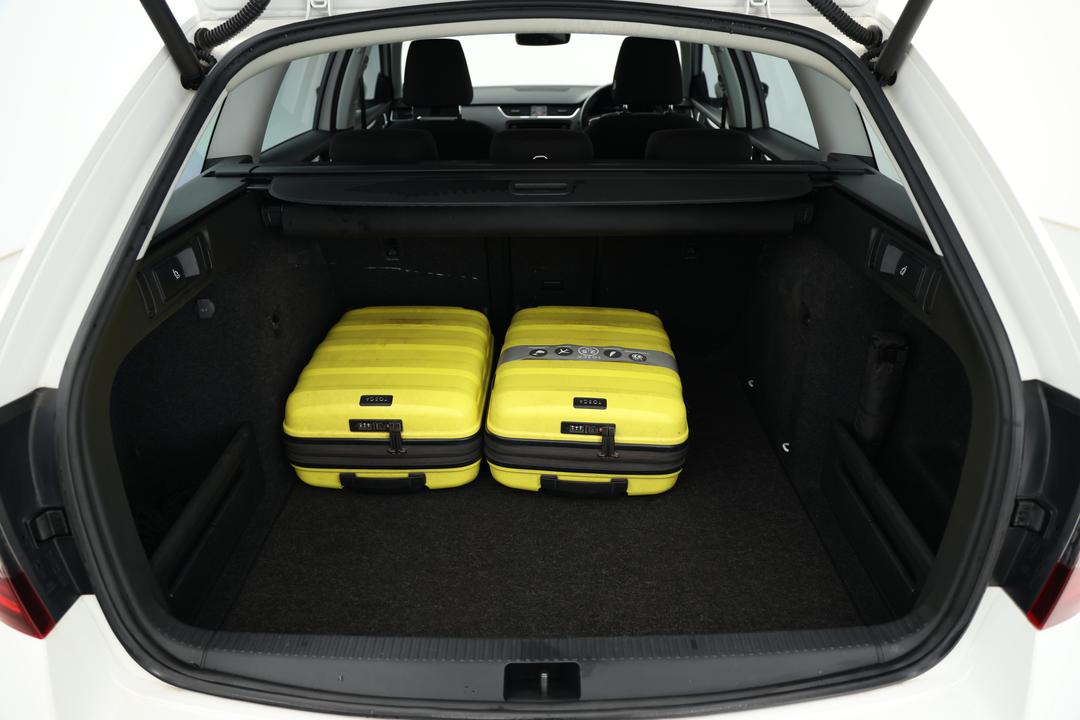 2019 SKODA Octavia 110 Tsi, Automatic, 90485 km, Boot Inside View with Luggage