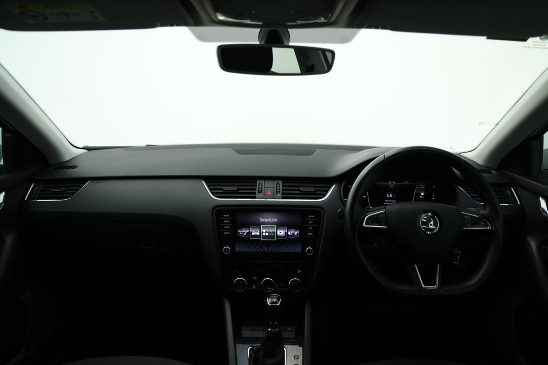 2019 SKODA Octavia 110 Tsi, Automatic, 90485 km, Dashboard View