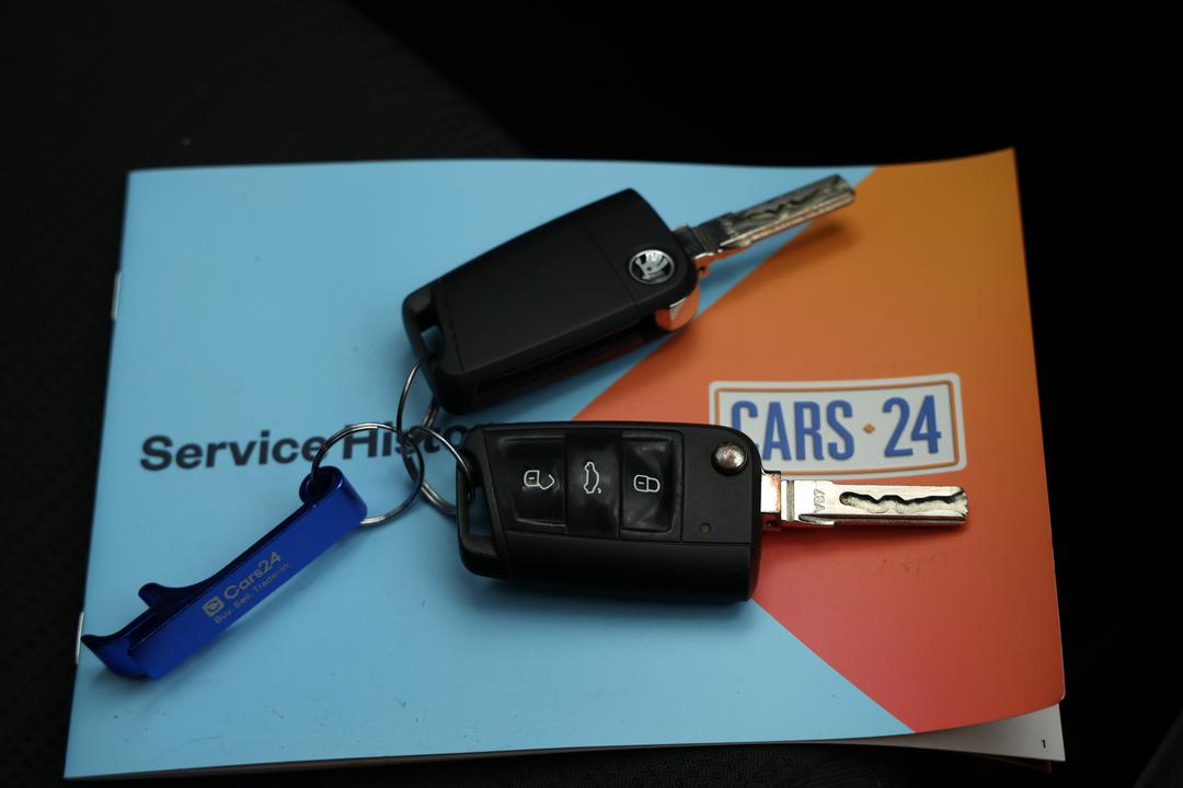 2019 SKODA Octavia 110 Tsi, Automatic, 90485 km, Key Close-up
