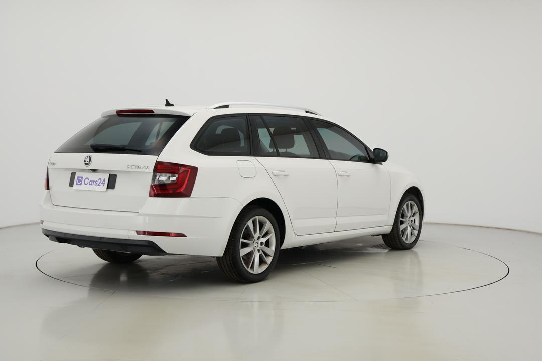 2019 SKODA Octavia 110 Tsi, Automatic, 90485 km, Right Back Diagonal (45- Degree) View