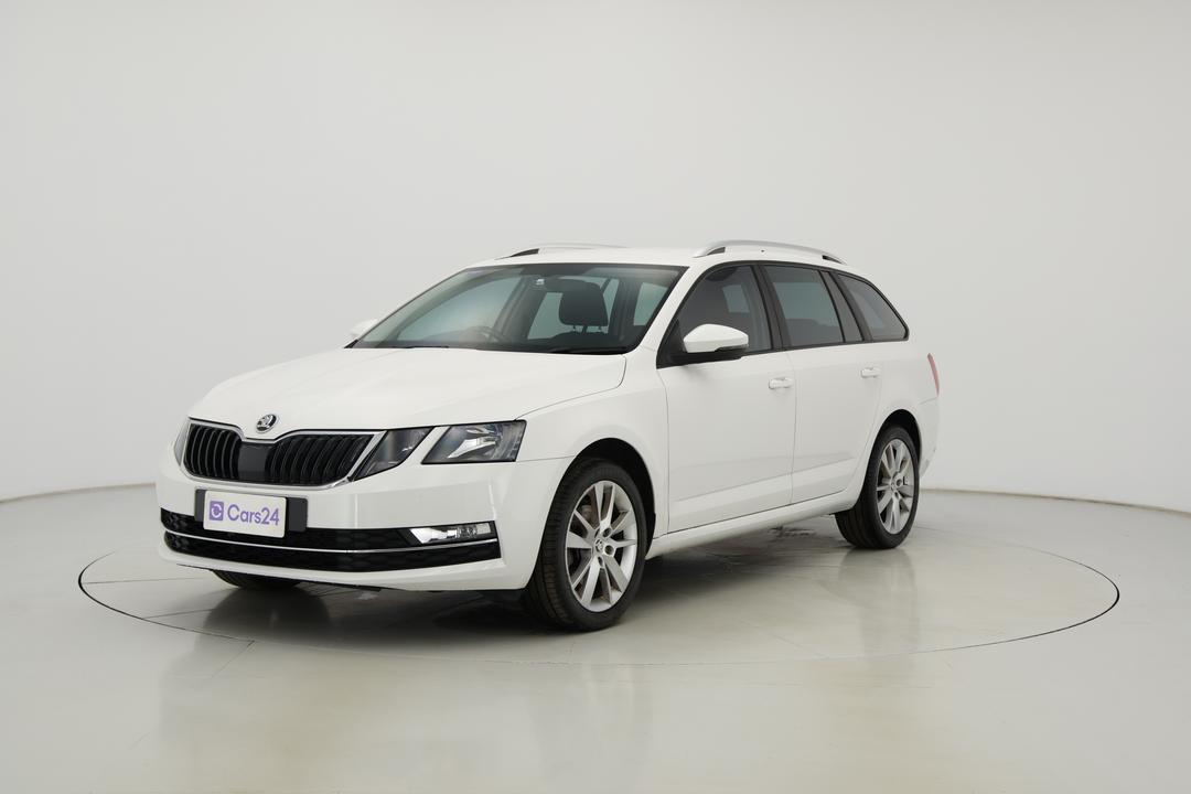 2019 SKODA Octavia 110 Tsi, Automatic, 90485 km, Left Front Diagonal (45- Degree) View