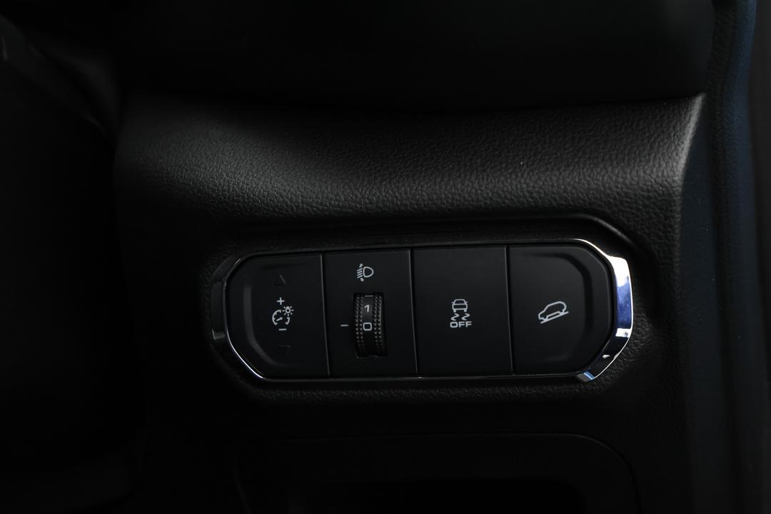 2023 GWM Haval Jolion Lux, Automatic, 31643 km, Right Side Front Door Cabin View