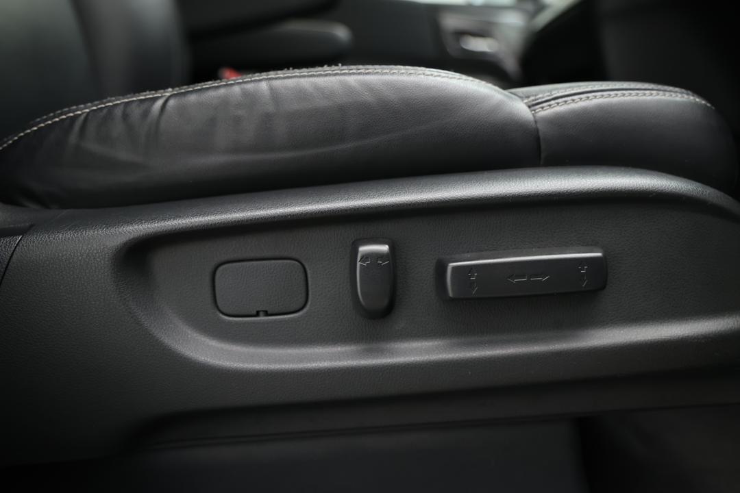 2016 Honda Odyssey Vti-l, Automatic, 81408 km, Right Side Front Door Cabin View