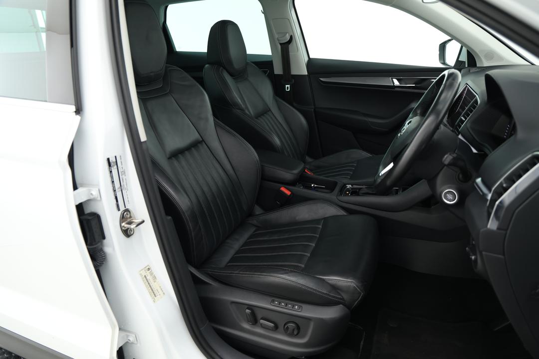 2019 SKODA Karoq 1.5 110tsi, Automatic, 85151 km, Drivers Side Door Panel Controls