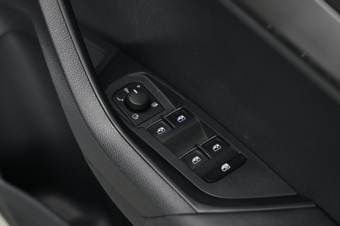 2019 SKODA Karoq 1.5 110tsi, Automatic, 85151 km, Parking Camera