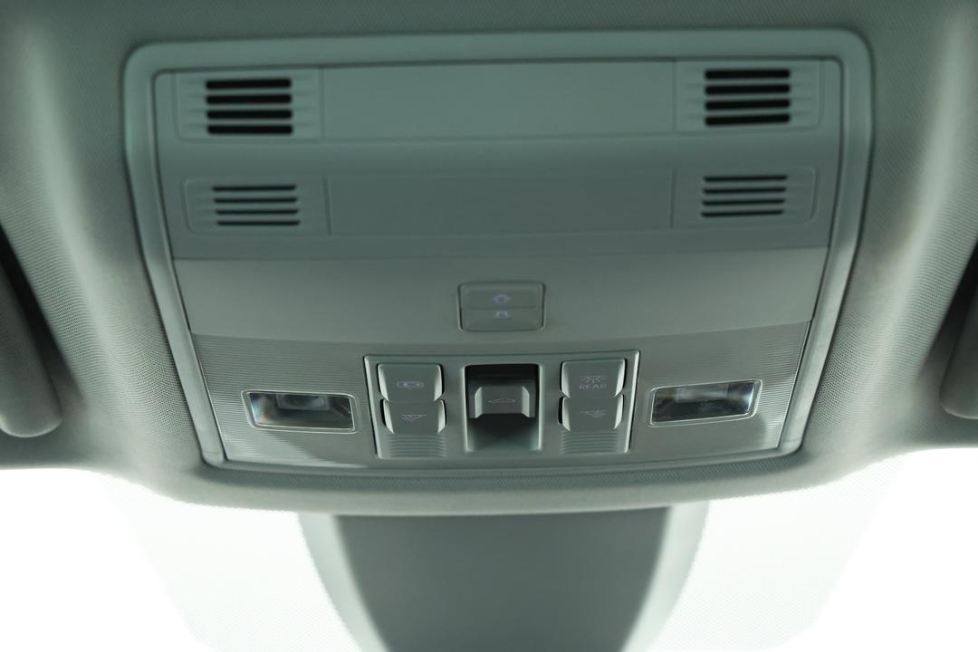 2019 SKODA Karoq 1.5 110tsi, Automatic, 85151 km, Center Console