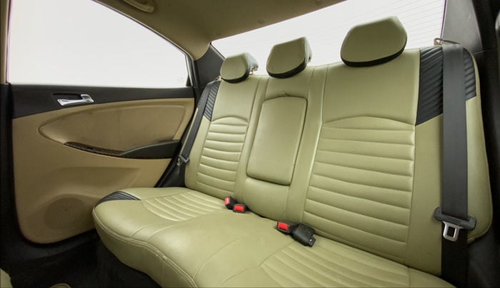 2011 Hyundai Verna FLUIDIC 1.6 VTVT SX, Petrol, Manual, 58,252 km, Right Side Rear Door Cabin