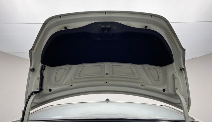 2011 Hyundai Verna FLUIDIC 1.6 VTVT SX, Petrol, Manual, 58,252 km, Boot Door Open