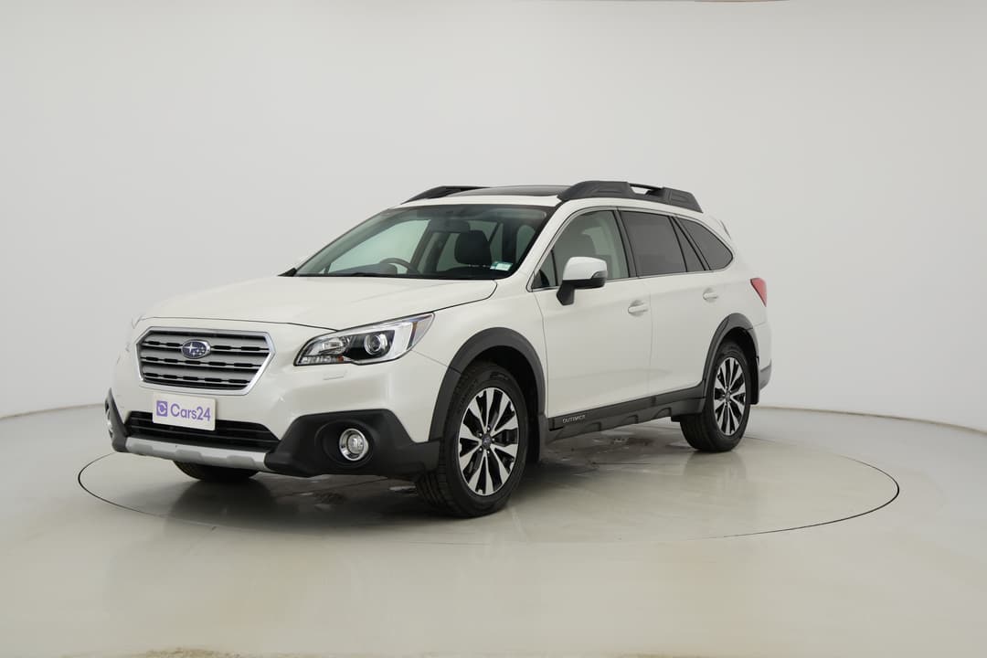 2015 Subaru Outback 2.0d Premium AWD, Automatic, 131514 km, Left Front Diagonal (45- Degree) View