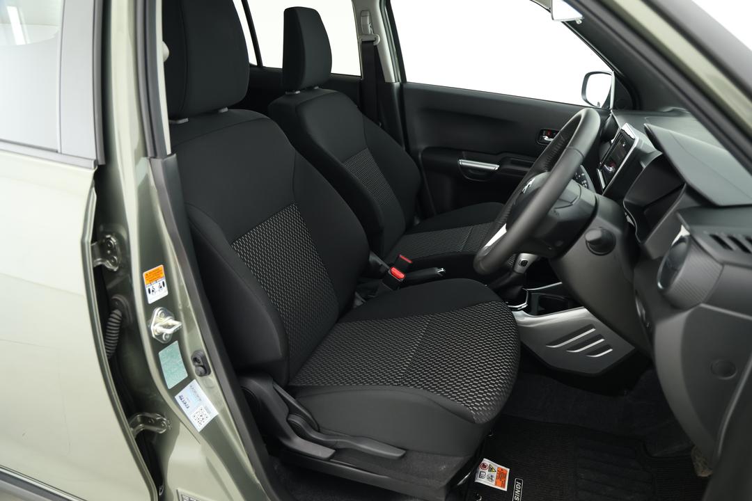 2023 Suzuki Ignis Glx, Automatic, 2898 km, Right Side Front Door Cabin View