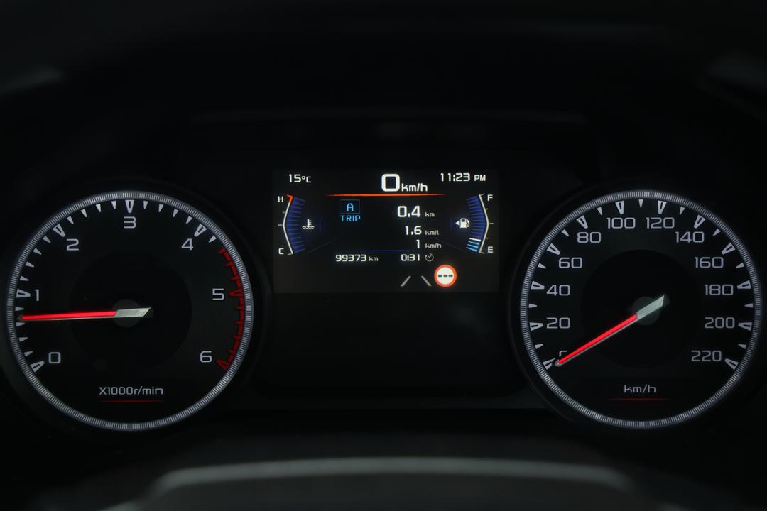 2022 Isuzu D-MAX Sx (4x2) High-ride, Manual, 99373 km, Drivers Side Adjustment Panel