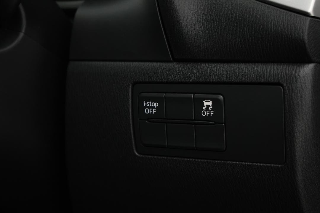 2016 Mazda 3 Touring, Automatic, 76212 km, Pedals and Footmat
