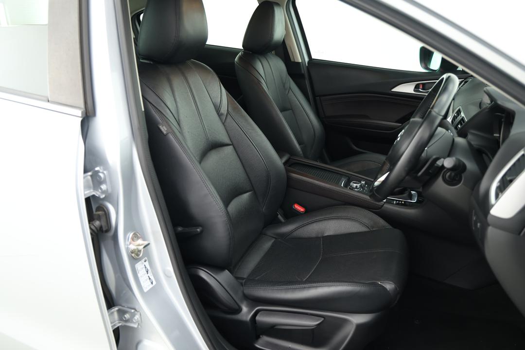 2016 Mazda 3 Touring, Automatic, 76212 km, Drivers Side Adjustment Panel