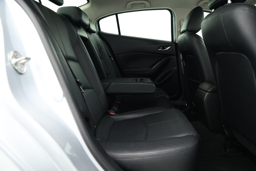 2016 Mazda 3 Touring, Automatic, 76212 km, Right Side Rear Door Cabin View