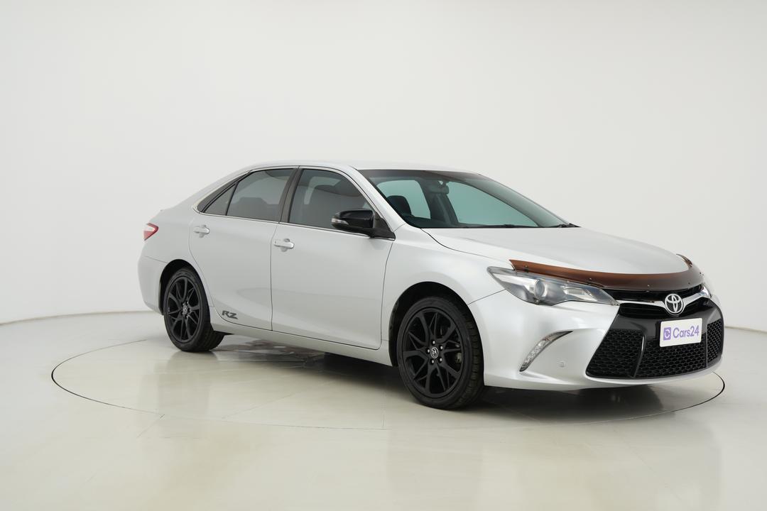 2017 Toyota Camry Rz S.e., Automatic, 63569 km, Right Front Diagonal (45- Degree) View
