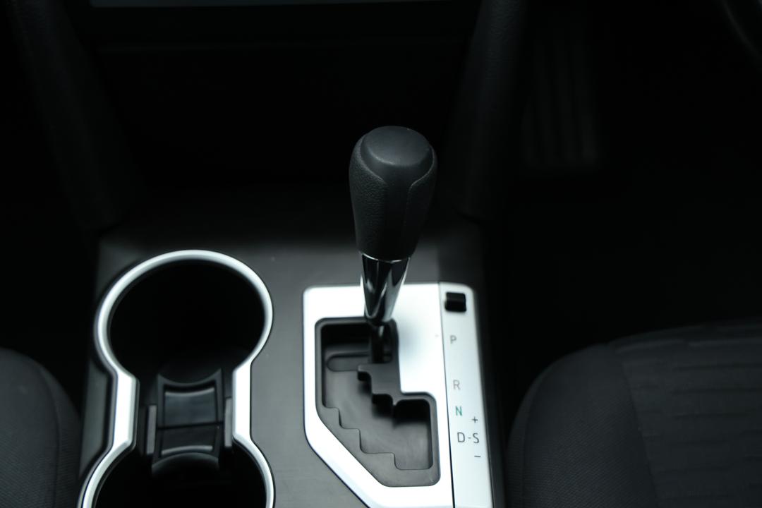 2017 Toyota Camry Rz S.e., Automatic, 63569 km, Gear Lever 