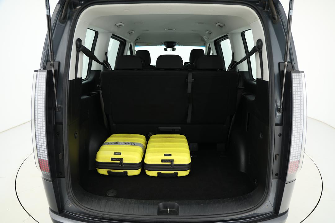 2022 Hyundai Staria Staria, Automatic, 78201 km, Boot Inside View with Luggage