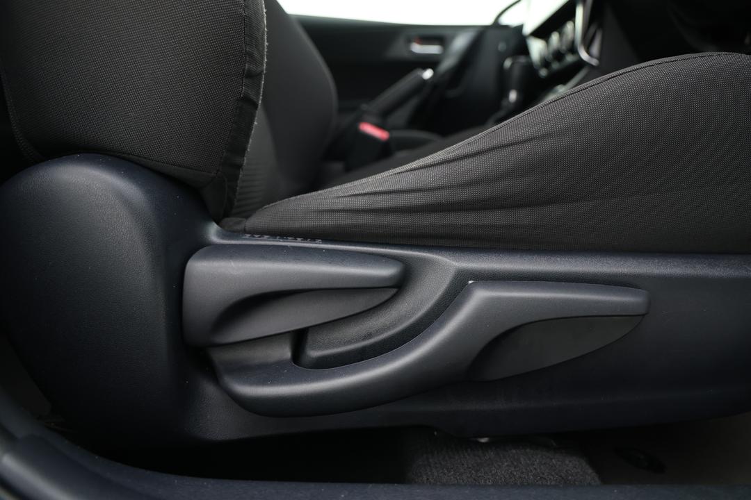 2015 Toyota Corolla Ascent Sport, Automatic, 89892 km, Pedals and Footmat