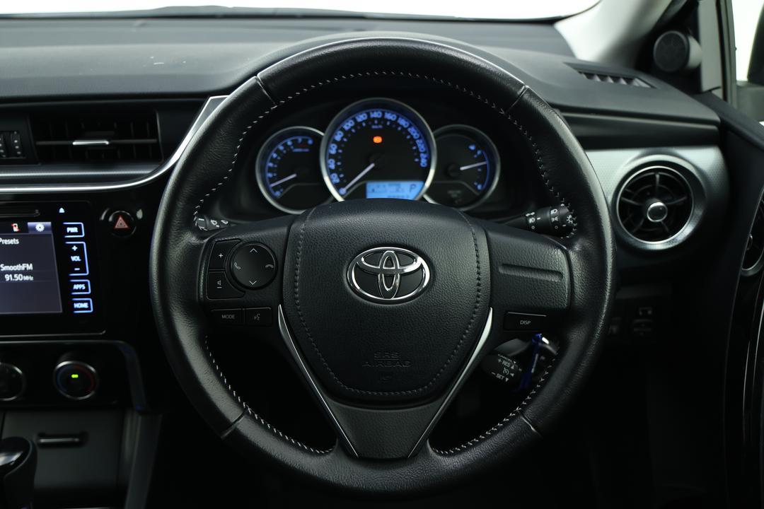 2015 Toyota Corolla Ascent Sport, Automatic, 89892 km, Handbrake