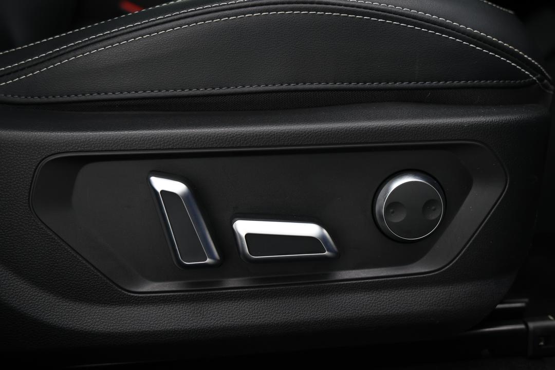 2022 GWM Haval H6 Ultra, Automatic, 42133 km, Drivers Side Door Panel Controls