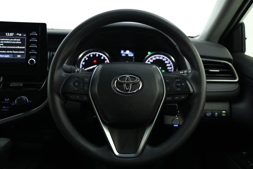 2024 Toyota Camry Ascent, Automatic, 47235 km, Steering Wheel Close-up