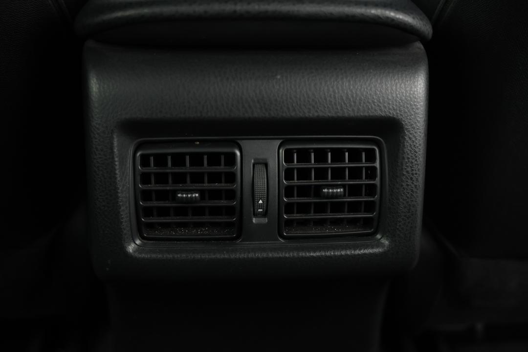 2024 Toyota Camry Ascent, Automatic, 47235 km, Rear A/C Vent