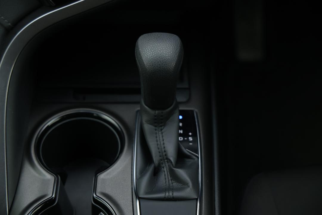 2024 Toyota Camry Ascent, Automatic, 47235 km, Handbrake